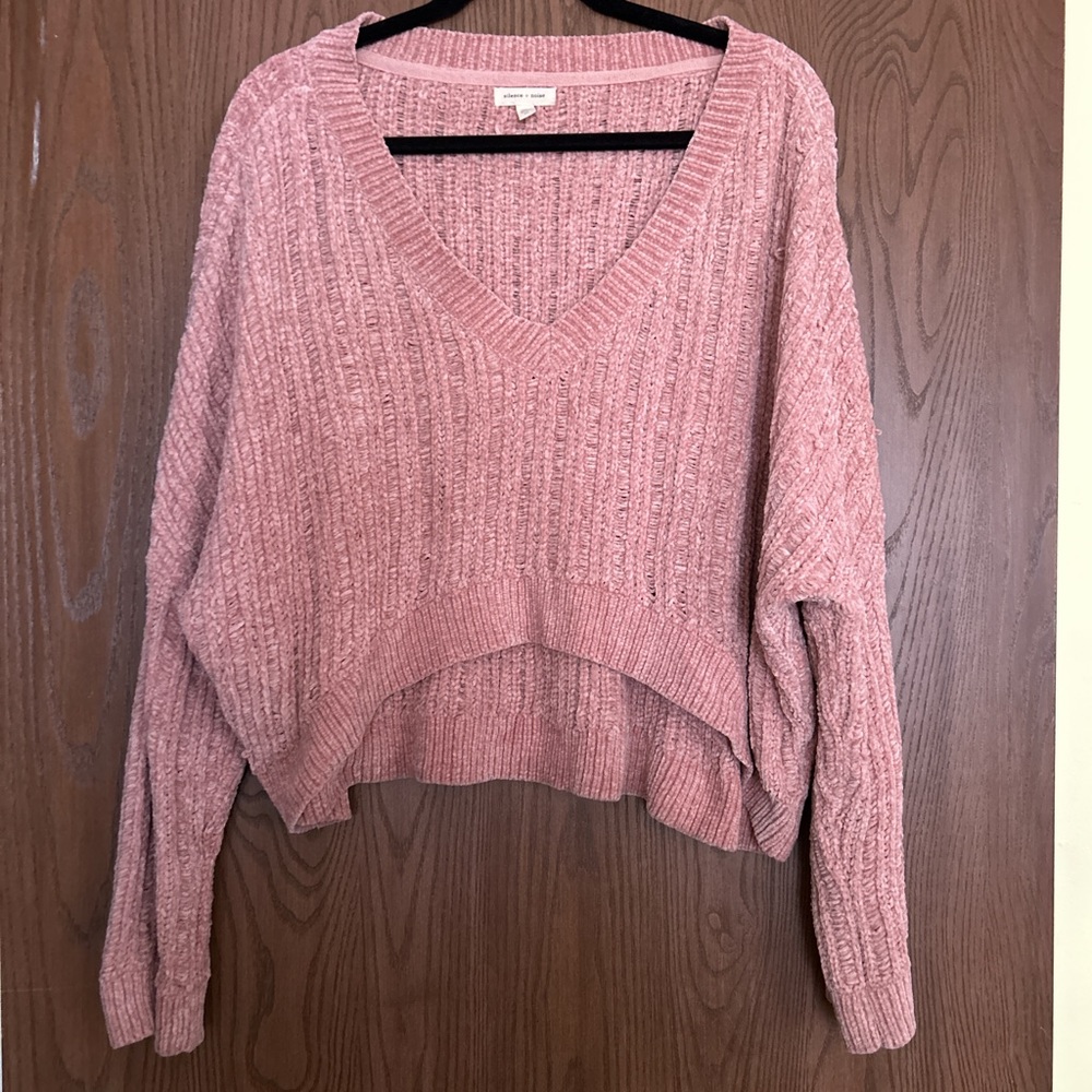 Urban Outfitters Pink Knitted Sweater Size Medium